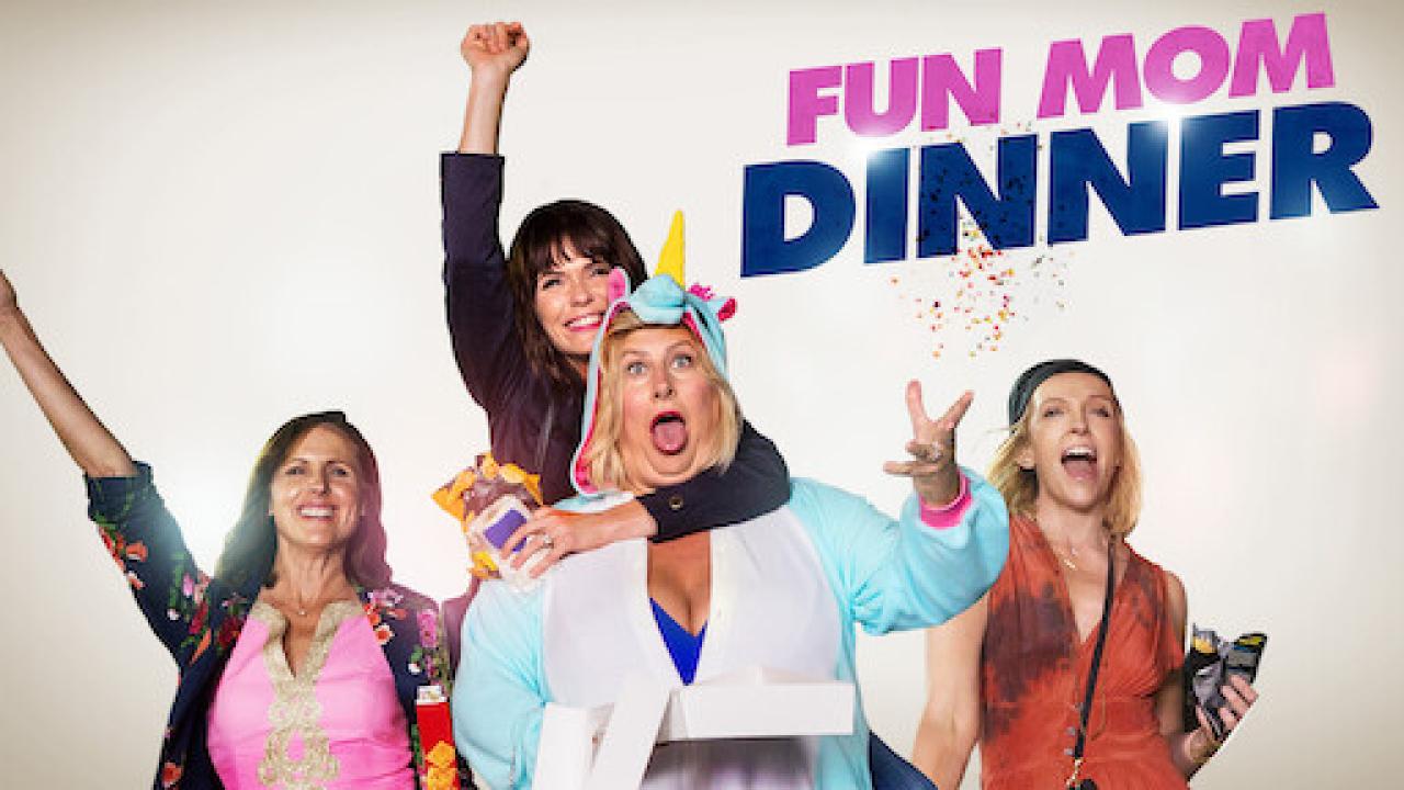 فيلم Fun Mom Dinner 2017 مترجم كامل HD اونلاين